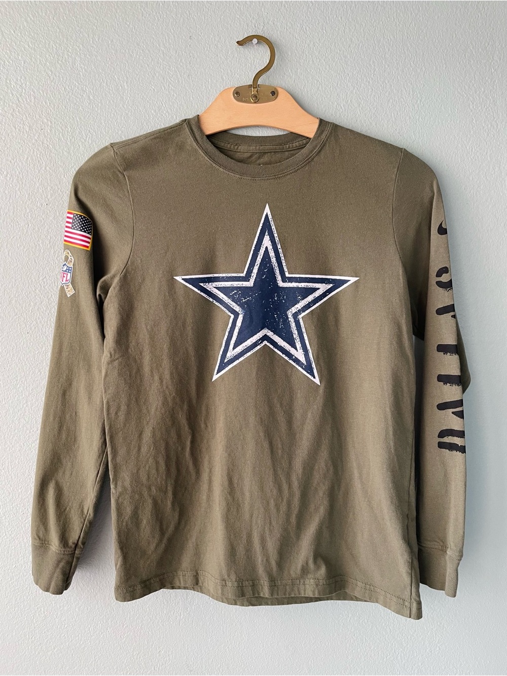 🌻5/$15🌻 Nike | Olive Green Dallas Cowboys Long Sleeve Tee